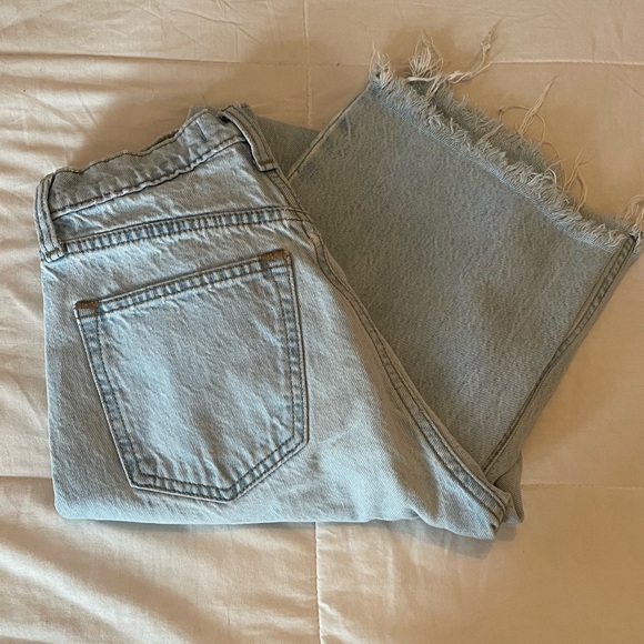 Abercrombie Loose high rise jeans - Picture 2 of 4